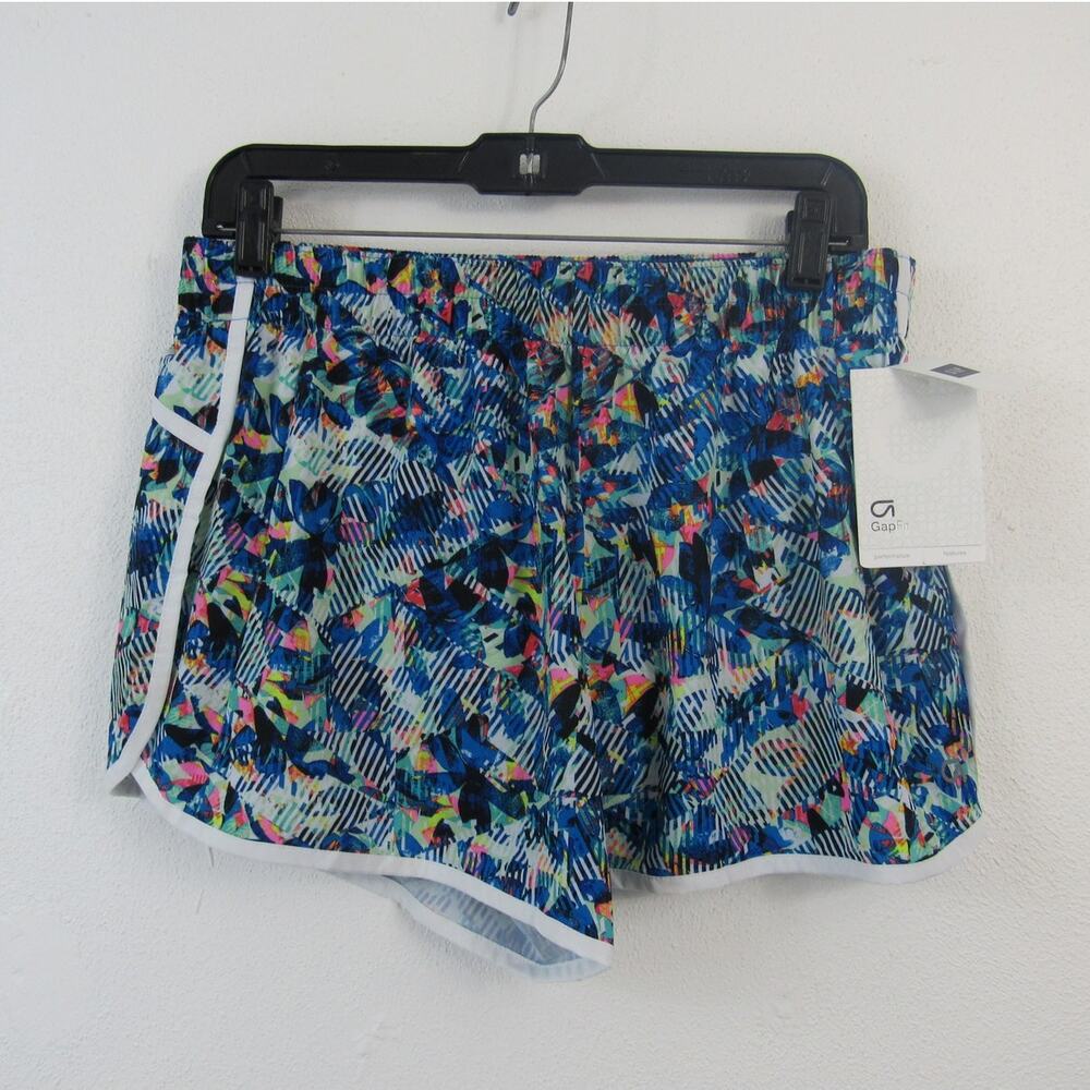 NWT Gapfit Medium gStride Shorts Light Blue and Navy Athletic Workout NEW